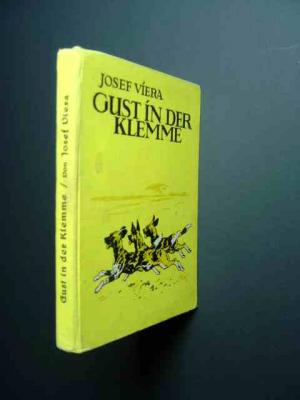 Gust in der Klemme., Afrikanische Abenteuer-Erzählung. Mit 3 Farbtafeln und Textzeichnungen von Karl Mühlmeister.