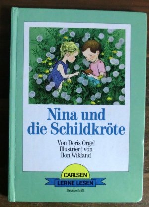 Nina und die Schildkröte.