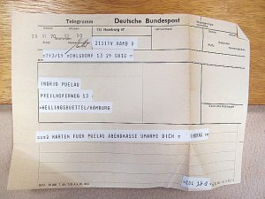 Telegramm von Thomas Bernhard - übermittelt durch die Deutsche Bundespost an Ingrid Puelau, Hamburg ( recte: Ingrid Bülau ) im Jahre 1970.