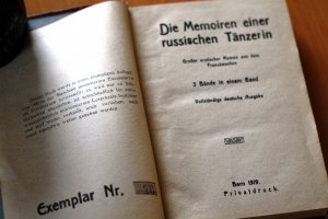 Die Memoiren einer russischen Tänzerin. Großer erotischer Roman aus dem Französischen. 3 Bände in einem. Nummer 26 von 100