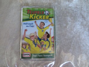 gebrauchtes Hörbuch – Die Teufelskicker - Holt Euch den Cup - Teil 3 gebrauchtes Hörbuch – Die Teufelskicker - Holt Euch den Cup - Teil 3