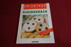 gebrauchtes Buch – Dr. Oetker – KLEINGEBÄCK.