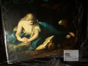 antiquarisches Buch – Pompeo Batoni zu seiner Zeit angesehener italienischer Maler – Die büßende Magdalena mit halb entblößter Brust, Bibel und Totenschädel. Großer farbiger Öldruck eines erotischen Gemäldes von Pompeo Batoni in der Dresdener Gemäldegalerie. Im deutschen Kaiserreich indexiertes und verbotenes Boudoir-Bild von 1894