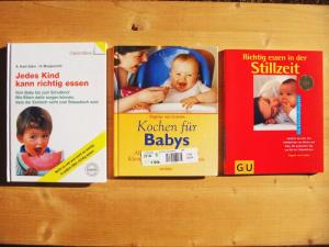 Drei Bücher: 1. Jedes Kind kann richtig essen Vom Baby bis zum Schulkind: wie Eltern dafür sorgen können, dass der Esstisch nicht zum Stresstisch wird […]