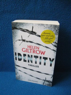 gebrauchtes Buch – Helen Giltrow – Identity