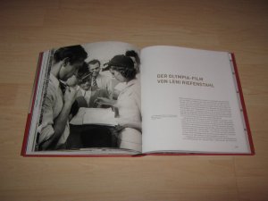 gebrauchtes Buch – Alexander Emmerich – Olympia 1936: Trügerischer Glanz eines mörderischen Systems.