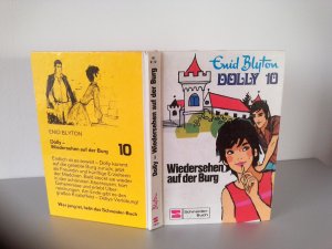 gebrauchtes Buch – Enid Blyton – Dolly - Schulabenteuer auf der Burg / Wiedersehen auf der Burg