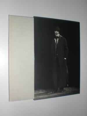 Minetti. Ein Portrait de Künstlers als alter Mann. Mit sechzehn Fotos von Digne Meller Marcovicz.