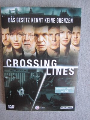 gebrauchter Film – Crossing Lines - kompl. 1.Staffel