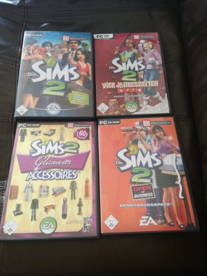 Die Sims 2: Basisspiel, vier Jahreszeiten, open for Business und Glamour Accessoires