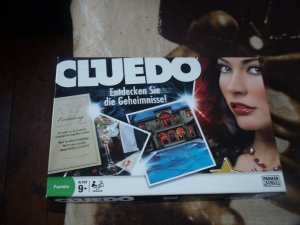 gebrauchtes Spiel – Cluedo Entdecken Sie die Geheimnisse