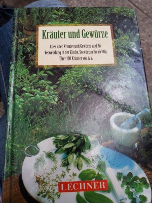 gebrauchtes Buch – Kräuter und Gewürze