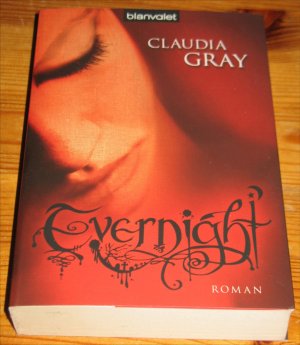 gebrauchtes Buch – Claudia Gray – Evernight