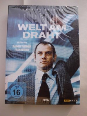 Welt am Draht - Arthaus Premium (2 DVDs) /  Darsteller: Klaus Löwitsch, Mascha Rabben, Adrian Hoven, Ivan Desny, Barbara Valentin ; Komponist: Gottfried Hüngsberg ; Künstler: Michael Ballhaus, Fritz Müller-Scherz, Marie Anne Gerhardt, Rainer Werner Fassbinder