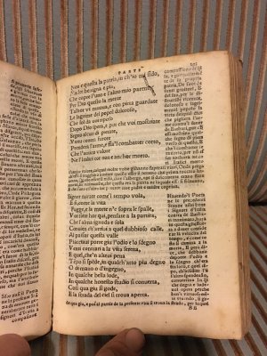 gebrauchtes Buch – Francesco PETRARCA – Il Petrarcha con l'espositione d`' Alessandro Vellutello e con piu cose in diversi luoghi di quella nouißimamente da lui aggiunti. 1547