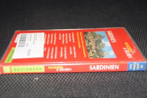 gebrauchtes Buch – Hannes Kautzky – Sardinien: Die 30 schönsten Wanderungen, 30 Karten, Faltkarte....