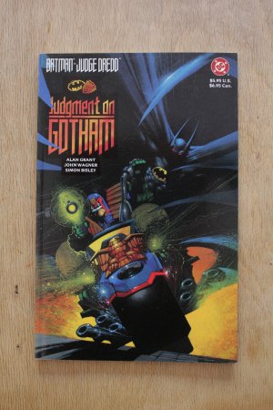 Batman Judge Dredd Judgment On Gotham Alan Grant John Wagner Simon Bisley Buch Erstausgabe Kaufen A02jhw8n01zzw