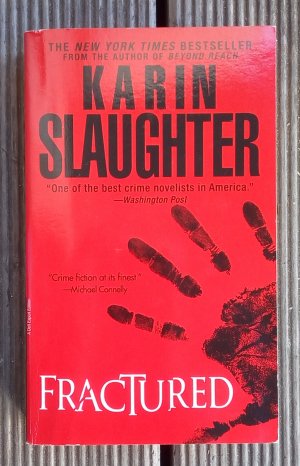 gebrauchtes Buch – Karin Slaughter – Fractured