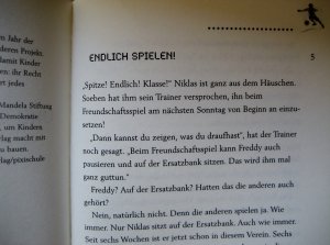 gebrauchtes Buch – Schlüter, Andreas; Margil, Irene – Fußball und sonst gar nichts!