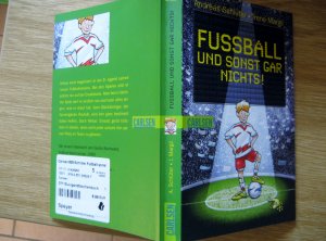 gebrauchtes Buch – Schlüter, Andreas; Margil, Irene – Fußball und sonst gar nichts!