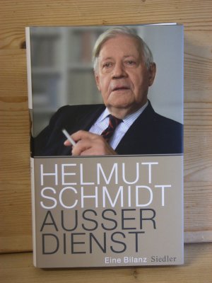 gebrauchtes Buch – Helmut Schmidt – "Außer Dienst" Eine Bilanz