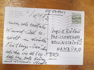 Handgeschriebene farbige Bildpostkarte aus Lovran ( Kroatien - Jugoslawien Hotel Beograd ), datiert vom 6.IV. 1982 ( mit handschritlichem Grußzusatz durch […]