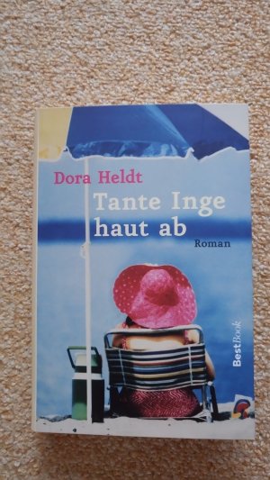 gebrauchtes Buch – Dora Heldt – Tante Herta haut ab