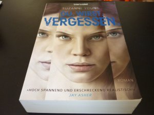 gebrauchtes Buch – Suzanne Young – Du. Wirst. Vergessen.