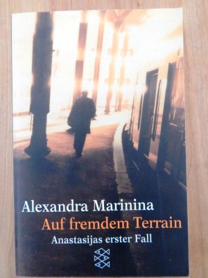 gebrauchtes Buch – Alexandra Marinina – Auf fremdem Terrain