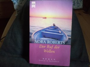 gebrauchtes Buch – Nora Roberts – Der Ruf der Wellen