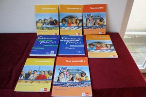 Lot Konvolut sieben Arbeitshefte Französisch lernen Übungshefte Schulbuch