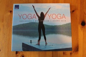 gebrauchtes Buch – Malcolm, Lorna Lee – Yoga Yoga