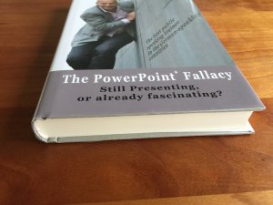 gebrauchtes Buch – Matthias Pöhm – The PowerPoint Fallacy - Still Presenting,or already fascinating?