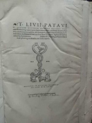 Latinae historiae principis decades tres..., Addita est chronologia Henrici Glareani, ab ipso recognita & aucta, cum Indice copioso.