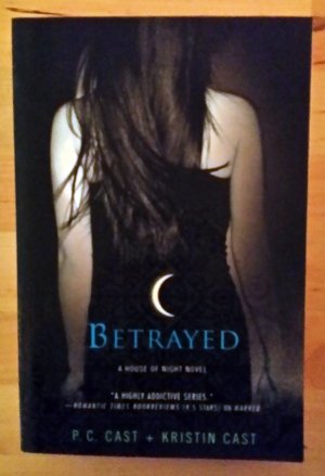 House of Night 02. Betrayed