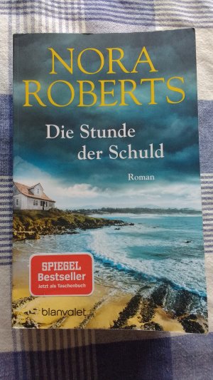 gebrauchtes Buch – Nora Roberts – Die Stunde der Schuld