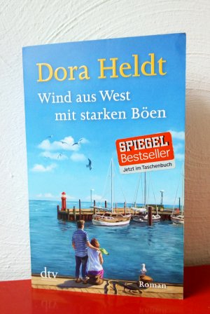 gebrauchtes Buch – Dora Heldt – Wind aus West mit starken Böen