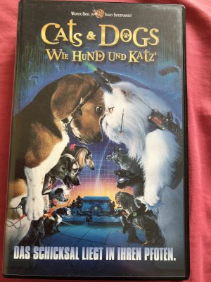 gebrauchter Film – Lawrence Guterman – Cats & Dogs Wie Hund und Katz‘