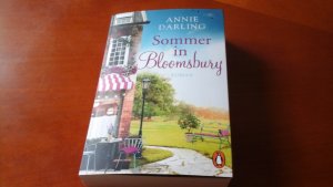 gebrauchtes Buch – Annie Darling – Sommer in Bloomsbury Zweiter Teil der Serie