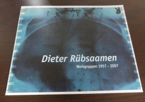 Dem Unsichtbaren lauschen. Werkgruppen 1957 - 2007. Ausstellung im Künstlerforum Bonn. - Signiert (m. Widmung)