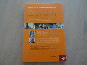 gebrauchtes Buch – Feßmann, Klaus; Kaufmann, Michael – ReSonanz & AkzepTanz - Kinder mit Musik und Bewegung stärken: Ein Schulprojekt gestaltet Zukunft