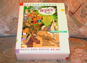 gebrauchtes Buch – Hannes Hegen / Johannes Hegenbarth – Mosaik-Reprintmappe 5 / V / Hefte Nummer 49, 50, 51, 52, 53, 54, 55, 56, 57, 58, 59 und 60 / Buch/ Nachdruck der Mosaikhefte von 49 bis 60 / 12 Hefte vollständig mit Ringordner und Umkarton / Limitierte Ausgabe von 1996 / Limitierte Nummer = 05983 / Hannes Hegen Johannes Hegenbarth Digedags Buchverlag Junge Welt Tessloff Verlag Mosaik Reprintmappe / Verlagsneu