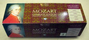 Mozart Edition. 170 CDs, compl. u. 1 DVD, 1 CD-Rom.