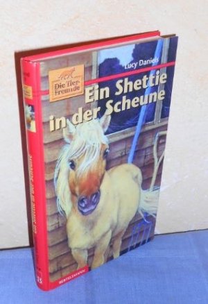 Die Tierfreunde / Ein Shettie in der Scheune