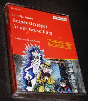 gebrauchtes Hörbuch – Cornelia Funke – Gespensterjäger in der Gruselburg. 2 Audiocassetten.