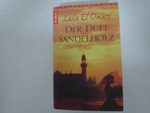 gebrauchtes Buch – Leila E Omari – Der Duft von Sandelholz. Roman. TB