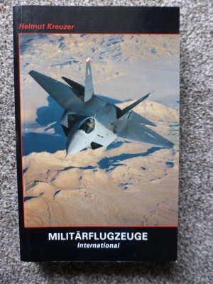 gebrauchtes Buch – Helmut Kreuzer – Militärflugzeuge international