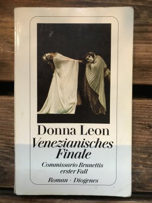 gebrauchtes Buch – Donna Leon – Venezianisches Finale - Commissario Brunettis erster Fall