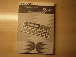 gebrauchtes Buch – SHARP  – Bedienungsanleitung/Handbuch "SHARP Taschencomputer PC-1430" deutsch