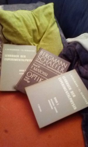 Lehrbuch der Experimentalphysik Band I, II und III